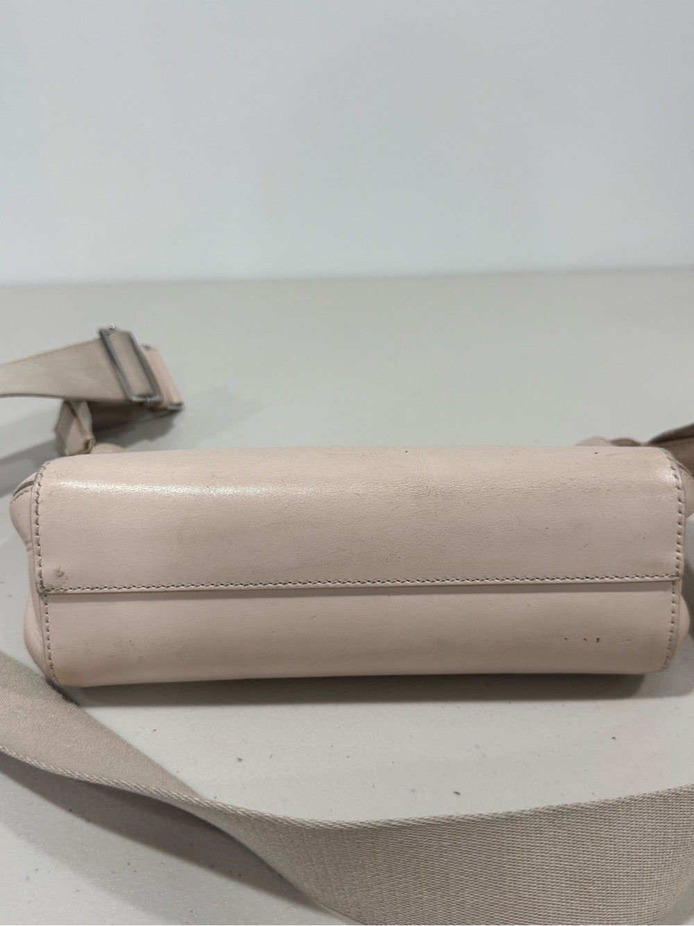 Everlane Leather Crossbody Micro Form Bag - Picture 7 of 12